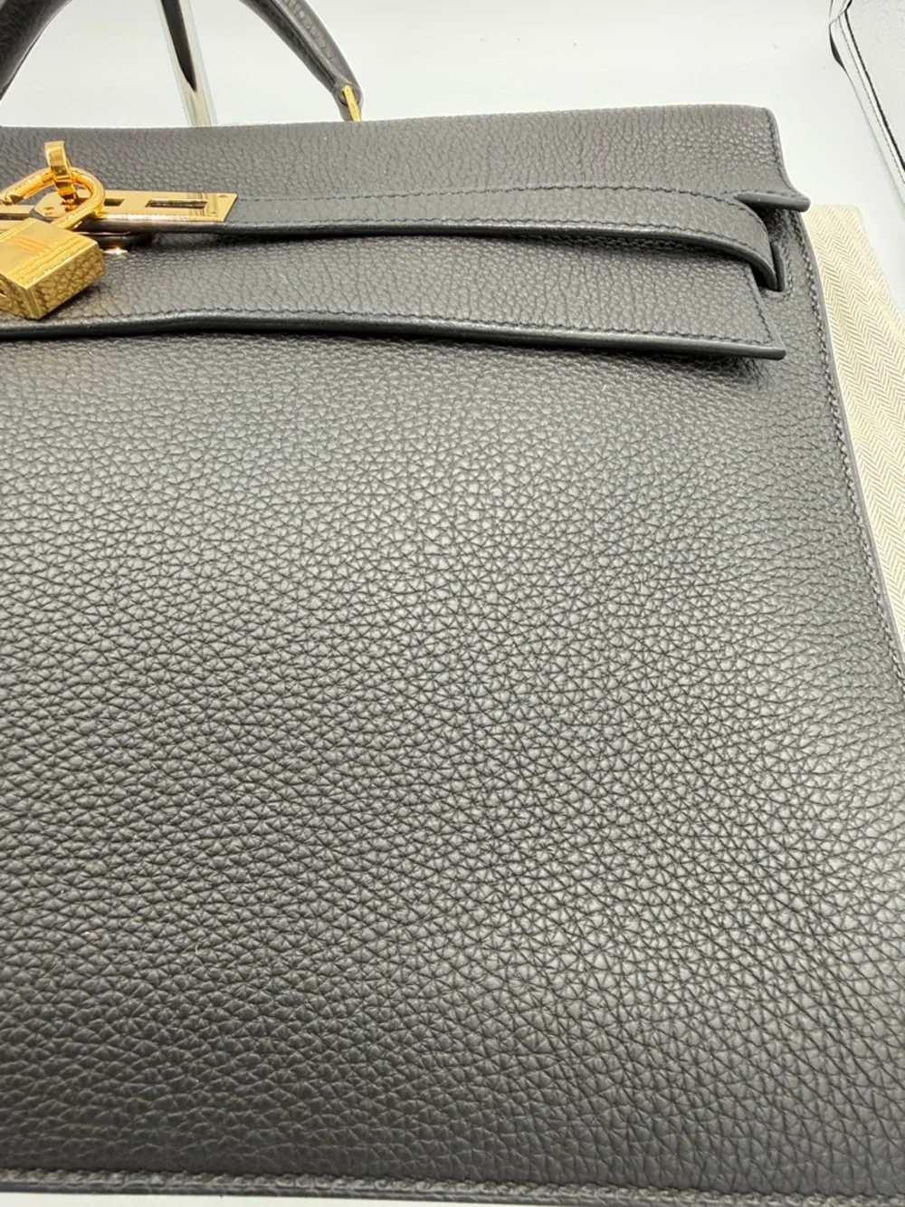 Hermes Kelly 38 HORSESHOE with Gold Hardware